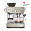 תמונה של מכונת קפה טוחנת Sage Barista Express® Impress SES876ALM בצבע שקד