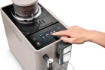 תמונה של מכונת קפה DELONGHI EXAM440.35.BG RIVELIA בצבע קרם