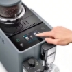 תמונה של מכונת קפה DELONGHI  EXAM440.55.G RIVELIA אפור