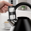 תמונה של קומקום חשמלי 1.5 ליטר MORPHY RICHARDS VENTURE בצבע שחור
